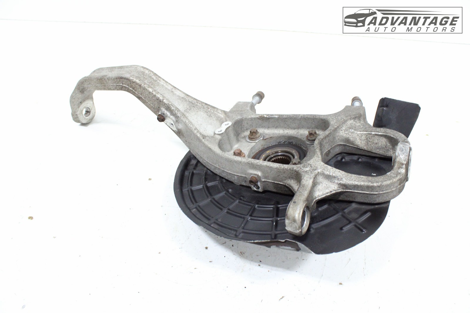 2014-2022 MASERATI QUATTROPORTE AWD FRONT LEFT SPINDLE KNUCKLE WHEEL HUB OEM