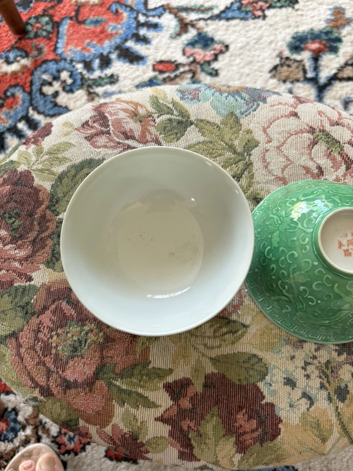 Par de cuencos chinos antiguos de porcelana esmaltada verde manzana con motivo de dragón G2U Foto 4 de 4