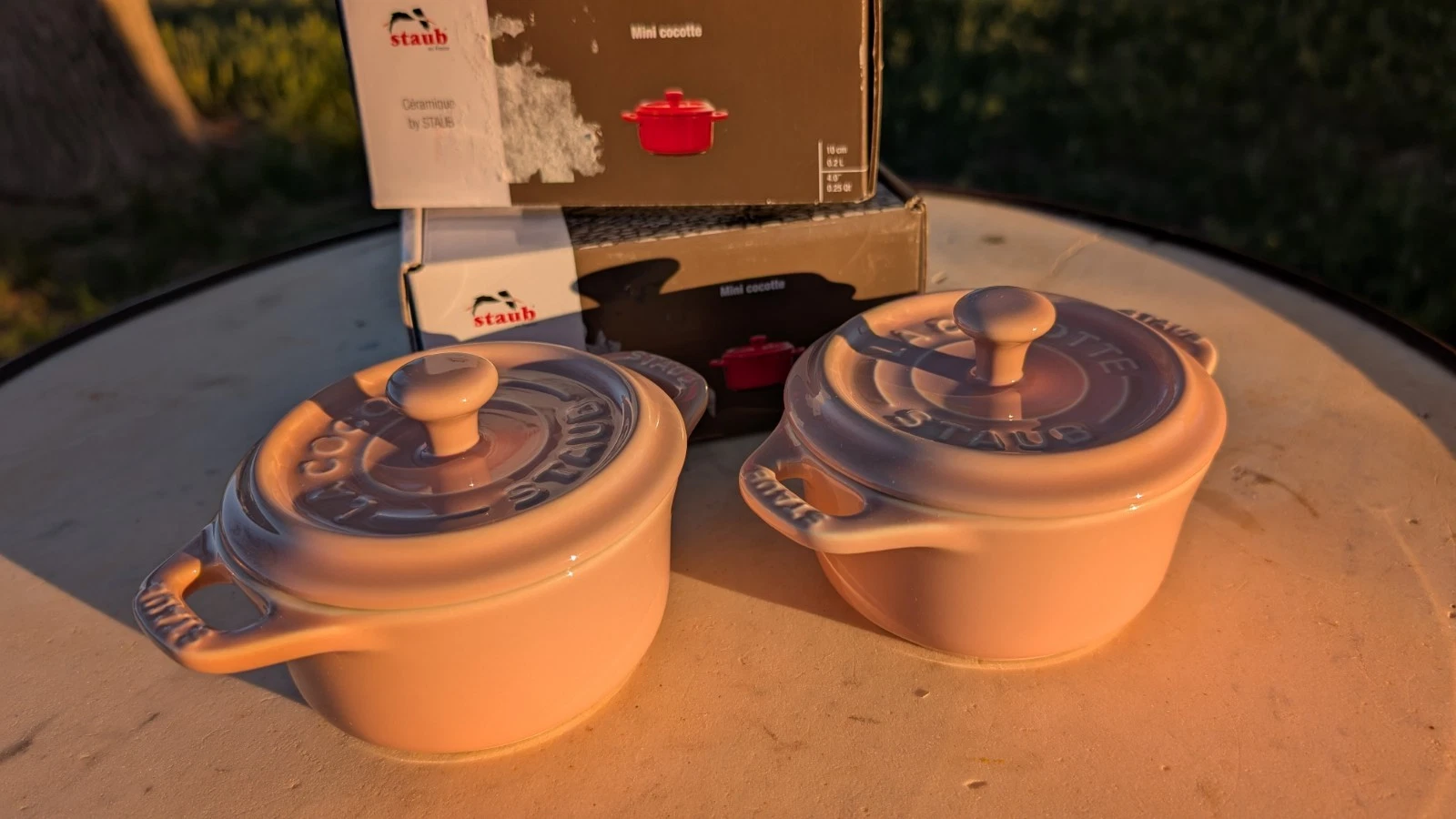 Staub - La Cocotte - Mini Dutch Oven 4" - Color Pink/Peach