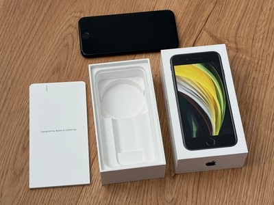 Apple iPhone SE 2020 - 2. Gen - 128 GB black Top-Zustand ohne Kratzer Ledercase
