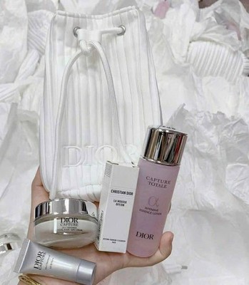 [PRE-ORDER] DIOR Skincare Gift Set WHITE Pouch Cleanser Lotion Serum Cream 5PC