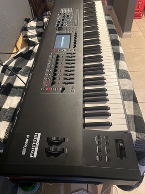 Roland FANTOM-8 EX Synthesizer Keyboard (Damaged)
