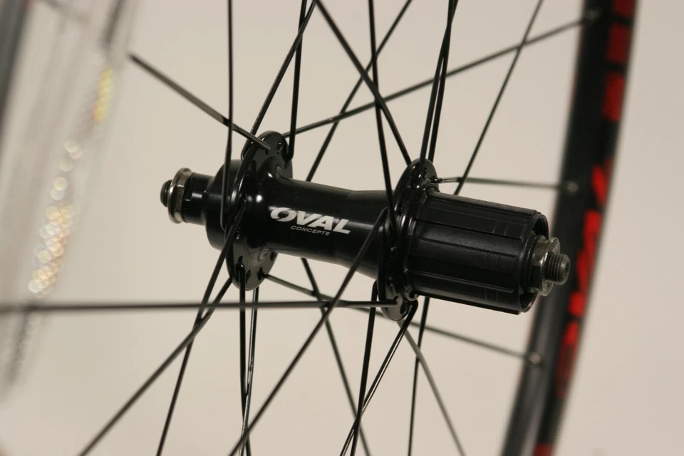 Rueda trasera 700c sin cámara Oval Concepts 327 8/10 velocidades 130 mm, MSW QR 24h negra/Rd R34 Foto 3 de 3