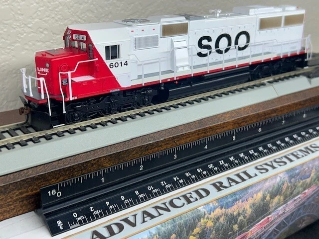 SOO LINE SD60 WHITE EMD LOCOMOTIVE DC / DCC Ready - " RED NOSE " HO Scale NEW - Image 2 of 4
