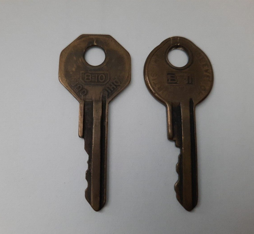 2 Vintage Curtis Industries ~ Cleveland, Ohio ~ Brass Keys B-10 and B-11