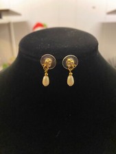 Pearl drop earrings with rhinestones