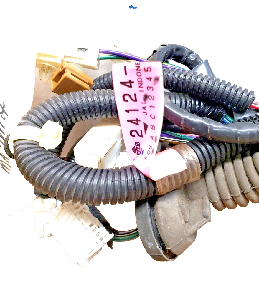 Chicote de fios para porta dianteira direita Nissan Maxima 2004-2008 24124-ZA300 FABRICANTE DE EQUIPAMENTO ORIGINAL - Imagem 2 de 4