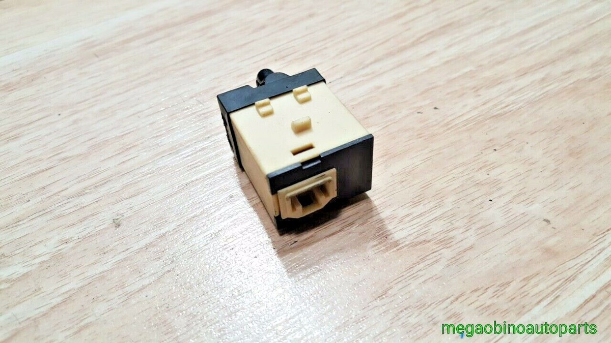 1997-2000 Chrysler Sebring 5269492 39754d door lock switch
