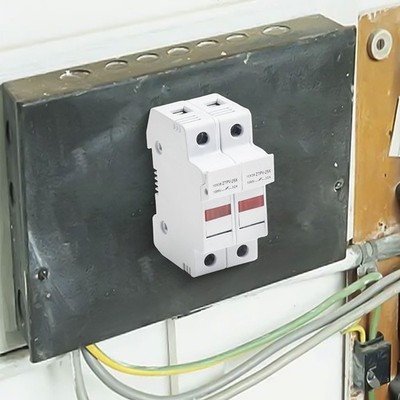 DC1000V 2-poliger Sicherungshalter unverzichtbar zum Schutz für Solarpanel-Sait