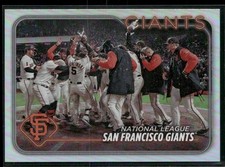 2024 Topps #453 San Francisco Giants Rainbow Foil
