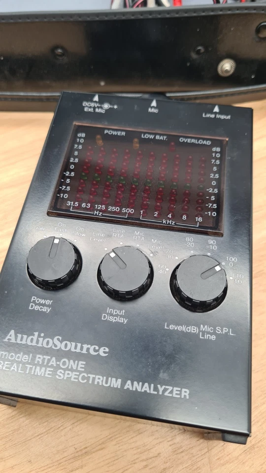 AUDIOSOURCE RTA ONE REALTIME SPECTRUM ANALYZER - Working + Wires, Box & Instruct - Image 4 of 4