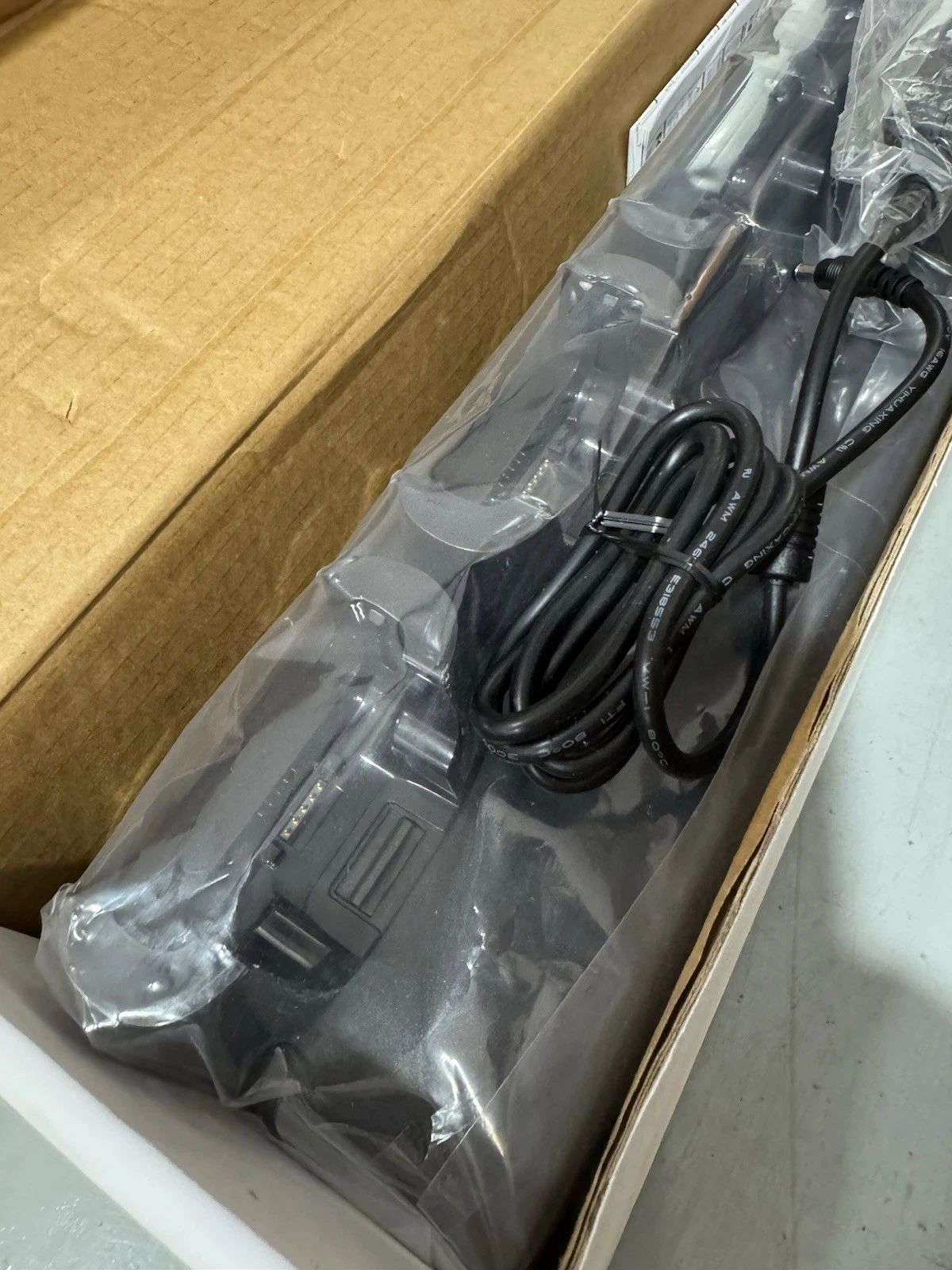 Honeywell CT40-CB-UVN-0 4 Slot Charging Station Base Brand New 4