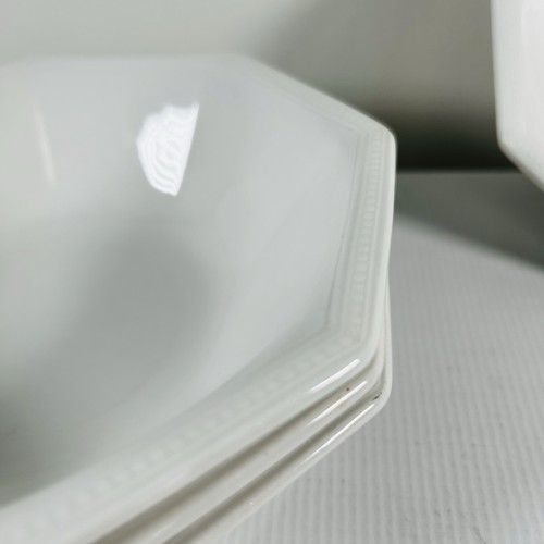 Set of 4 Johnson Brothers HERITAGE WHITE 6-7/8" Cereal Soup Bowls England - Picture 3 of 6