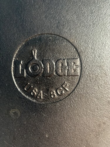 Lodge Gusseisen Pfanne mit Deckel 10,25 Zoll 8 CF Hähnchenbräter  - Bild 5 von 10
