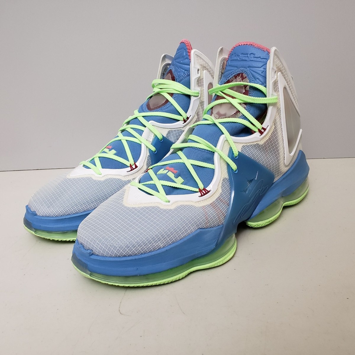 LeBron 19 Sneakers Tropical Dutch Blue Lime Glow Sneakers