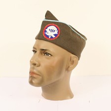 Replica US WW2 Airborne Garrison Cap with late war badge by Kay Canvas. AG879