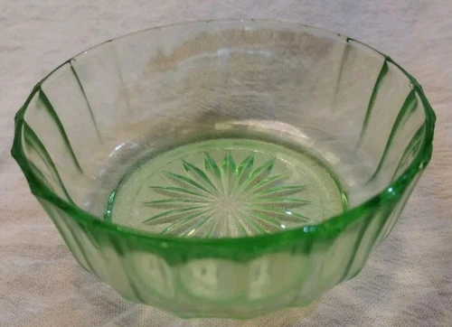 Vintage Green Depression Glass Berry Bowl 4" X 1.5" H