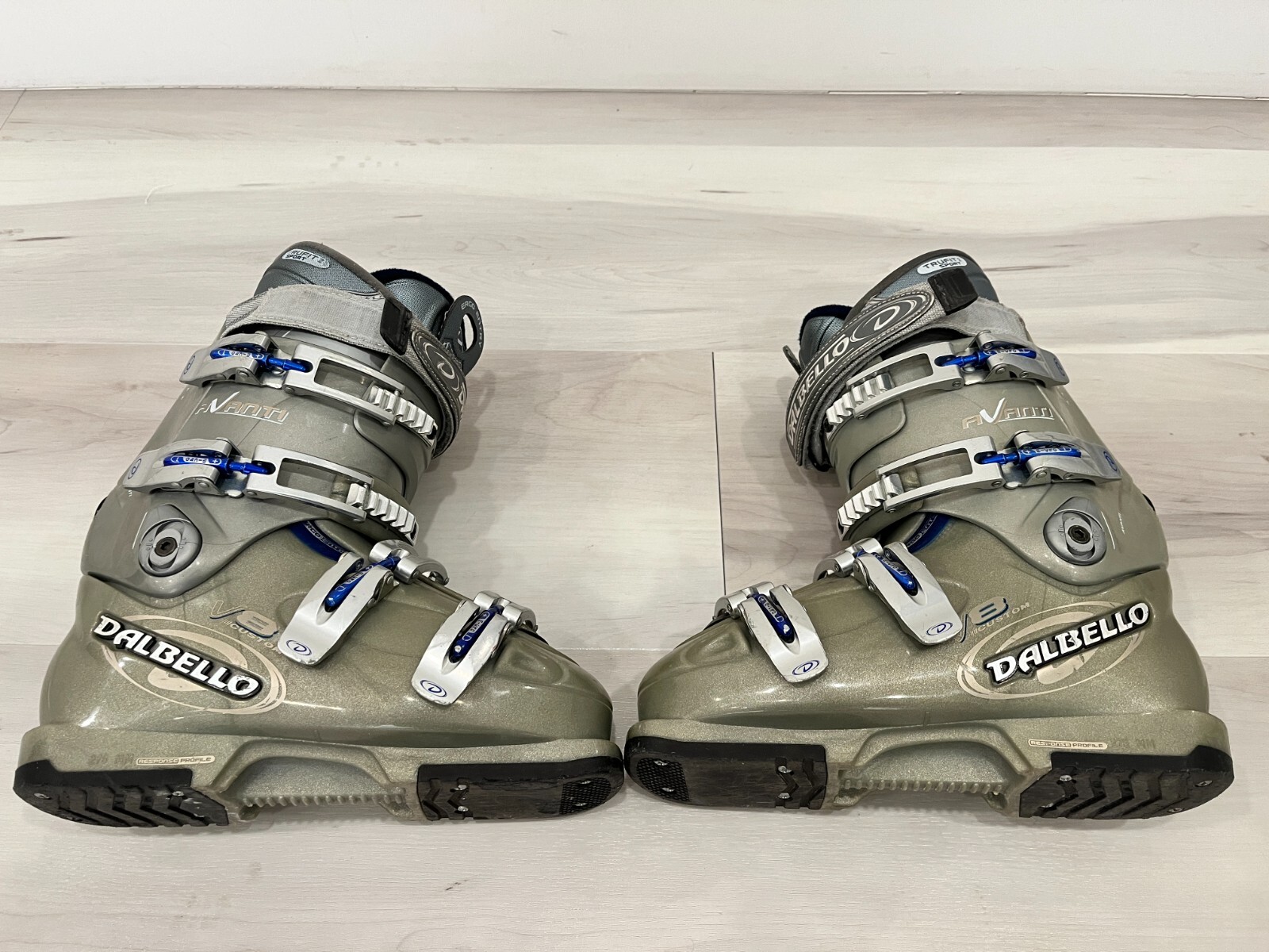 SALOMON Stivali da sci personalizzati Dabello NX 8 5 Flex 6 8