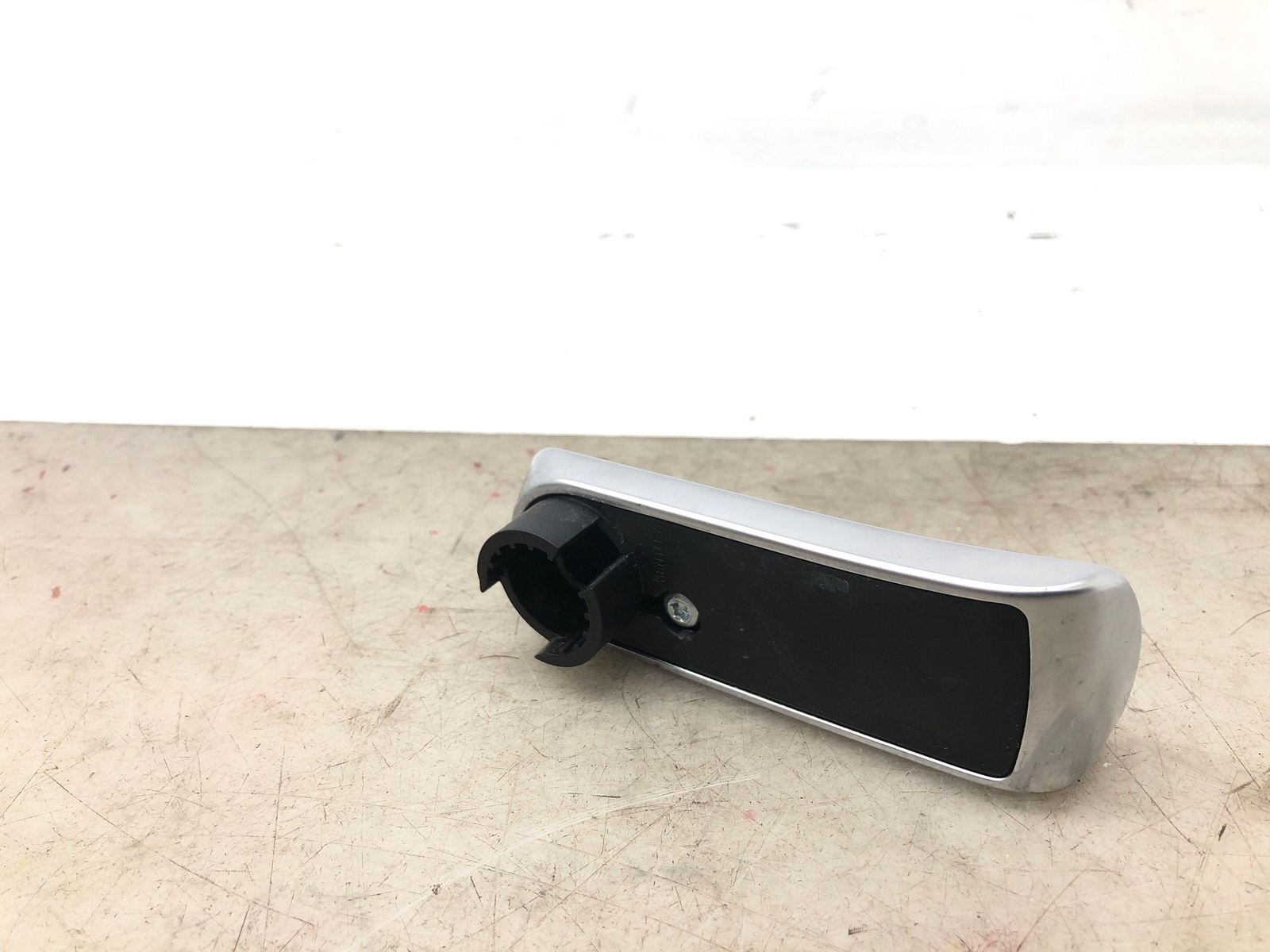 2006-2012 BENTLEY CONTINENTAL FLYING SPUR SPEED HOOD RELEASE LEVER 3W0823533A