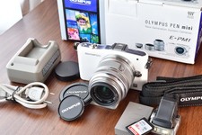 Near Mint in Box Olympus Pen mini E-PM1 White Body / 14-42mm Lens From Japan