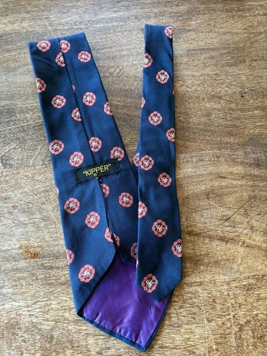 Wilson's Neck Tie Men's Blue With Red Dragon Motifs Kipper Style - Picture 2 of 2