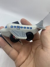 2011 KIDKRAFT JET PLANE PLASTIC 4" Toy Airplane Q1