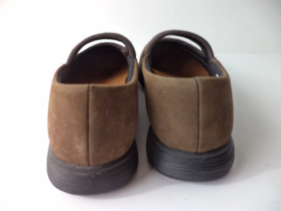 MERRELL TOPO TANGO YOUTH EUR 35 US 4M DK BROWN SUEDE MARY JANE SLIP ON SHOE  - Image 4 of 4