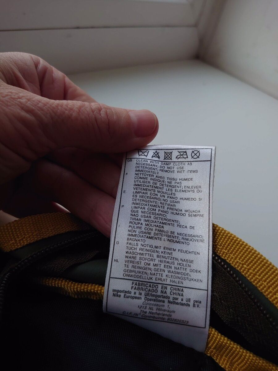Nike Vintage 90's Y2K Sling Bag Khaki / Yellow Cross Body Nike Vintage 90's Y2K Sling Bag Khaki / Yellow Cross Body