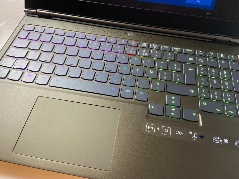 Lenovo Legion C7 15IMH05 Core i7 10875H 32GB RAM 1TB SSD Geforce RTX 2070 Gaming - Imagen 2 de 4