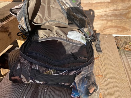 TideWe Waterproof Camo Hunting Backpack With Rain Cover, With Gun or Bow Pocket - Picture 12 of 18