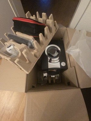 JURA Z10 Kaffeevollautomat Schwarz/Silber mit Display für Kaffeebohnen