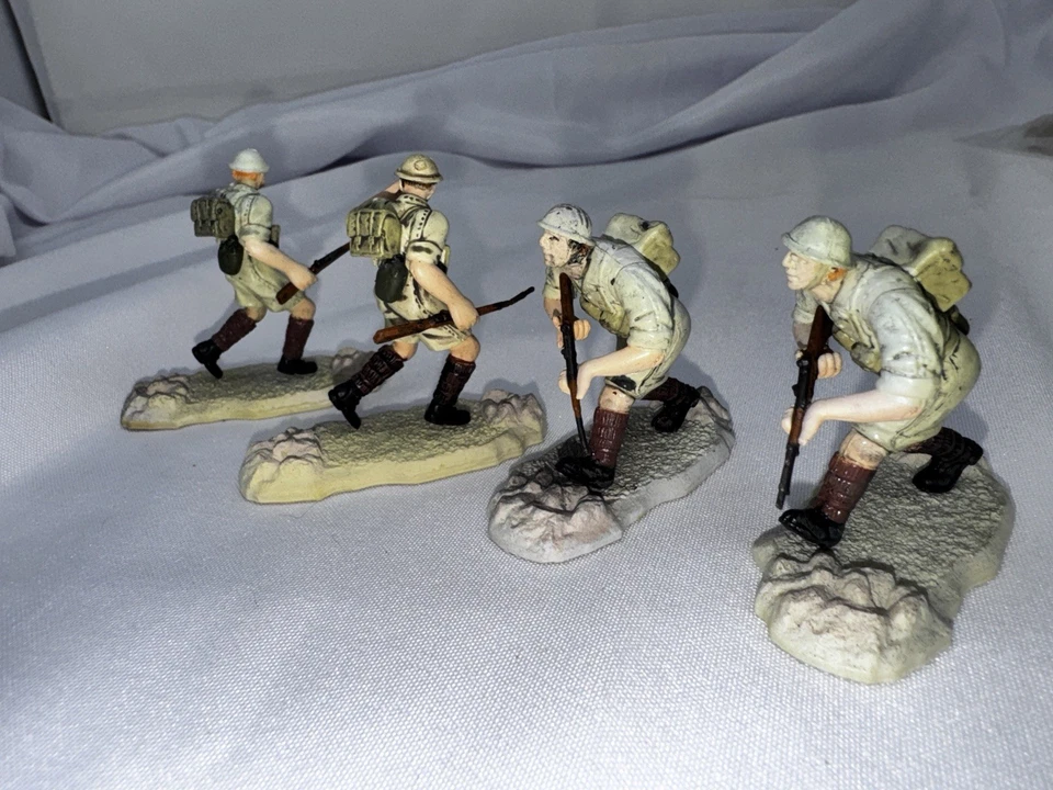 Forces Of Valor Unimax Soldiers 1:32 Military Lot 37 Peices - Image 3 of 4