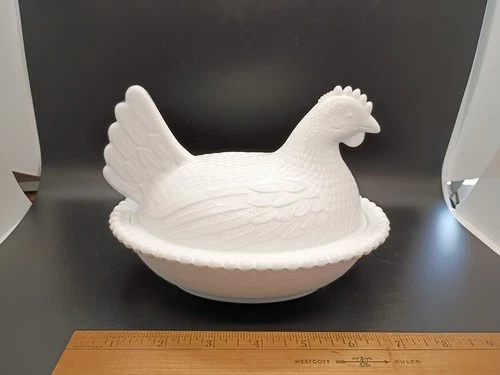 Vtg. Indiana Glass Milk Glass Hen On A Nest Candy Dish - Pre-owned