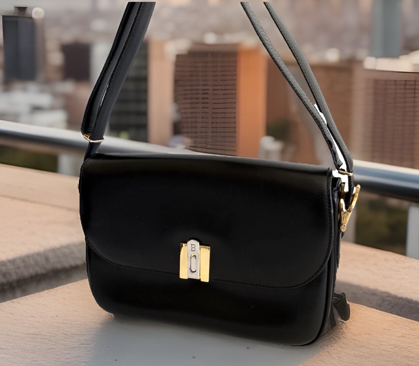 Authentic Bally Shoulder bag Leather Black From Japan 0720