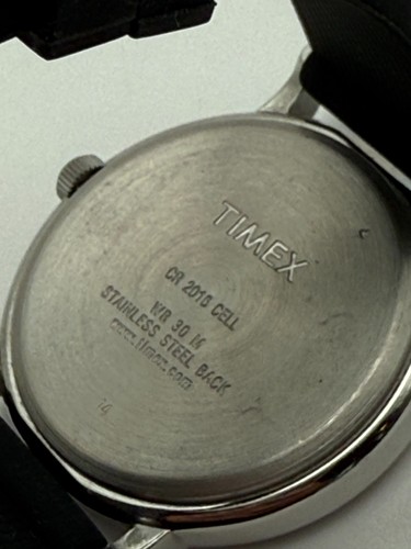 Timex Weekender Indiglo 38mm Black Dial Men’s Watch – New Battery, New Strap - Picture 6 of 8