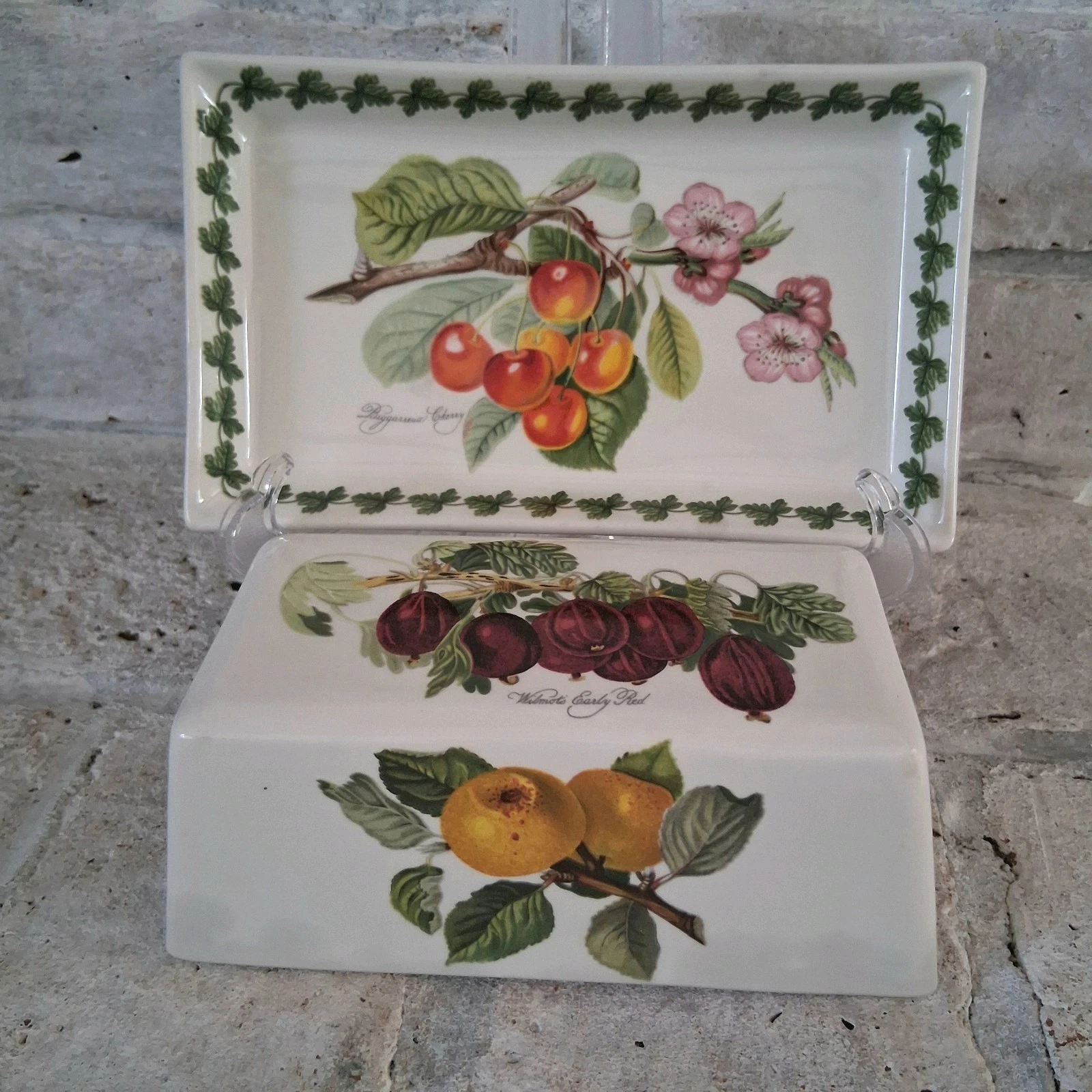 Portmeirion Pomona Covered Butter Dish Bigarreau Cherry & Gooseberry England