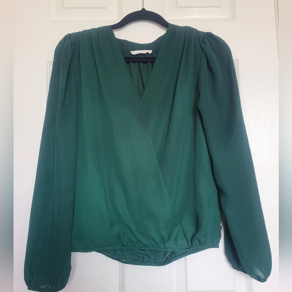 Elodie hunter green faux wrap blouse sz XS