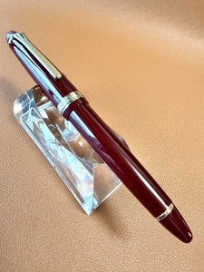 Vintage Sailor 1911 Fountain Pen Bordeaux 14K HF Gold Nib – Excellent Condition