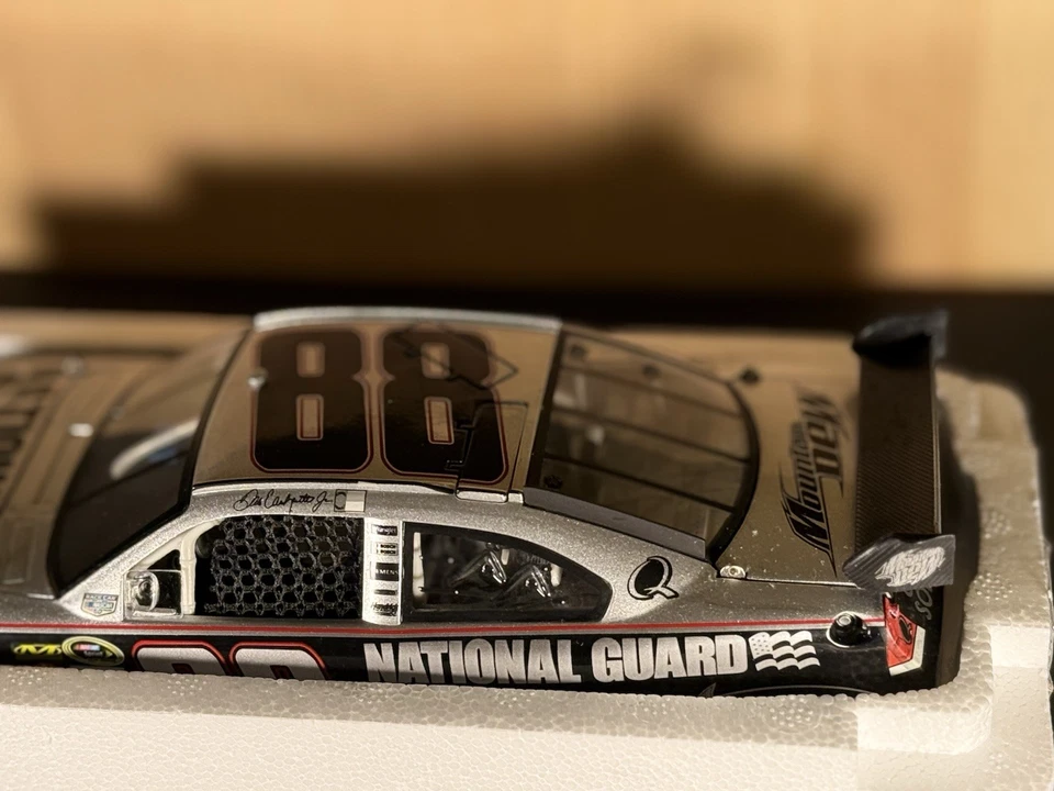 2008 Dale Earnhardt Jr #88 National Guard Citizen Soldier 3 Doors Down 1:24 - Изображение 3 из 4