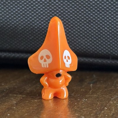 SECRET RARE Hiraku Series 1 Gogos Crazy Bones Rarest Orange color