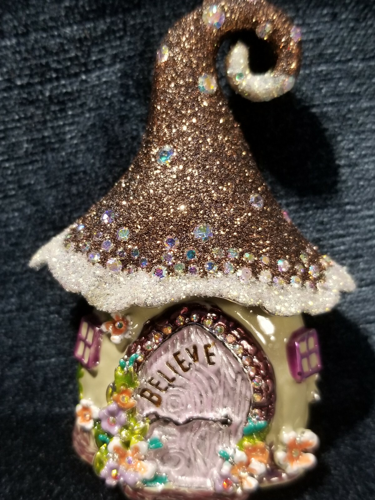 Picture 1 of 12