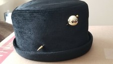 VINTAGE ROSAMONDE BLACK PILLBOX HAT 