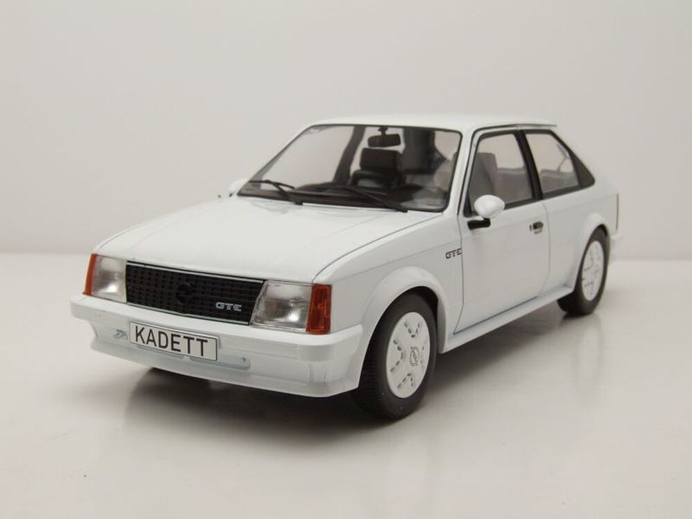 Opel Kadett D GT-E 1983 White MCG 18268 1:18 Model Car Group