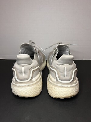 Adidas Ultra Boost Continental Men Sneakers Shoes Gray YYJ 606004 Size 6.5 Adidas Ultra Boost Continental Men Size 6.5 Sneakers White  main image 3