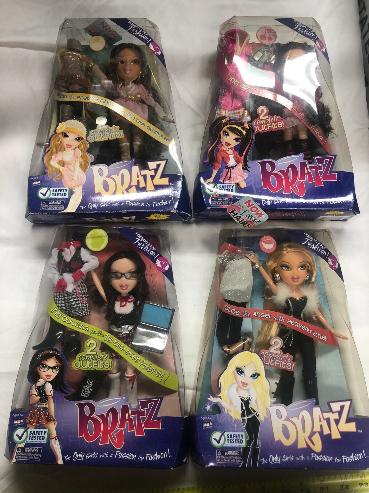 Bratz Doll Passion For Fashion Kina Aubrey Yasmin Cloe Set O