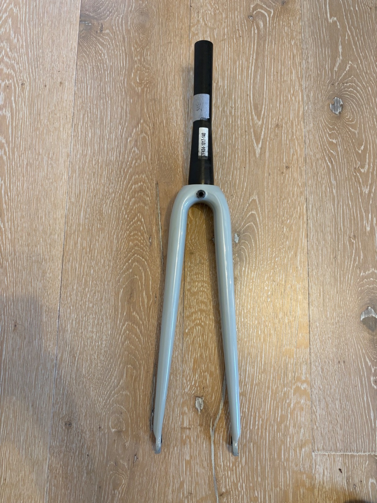Columbus Carbon Fibre Fork – Road Bike – Light Grey