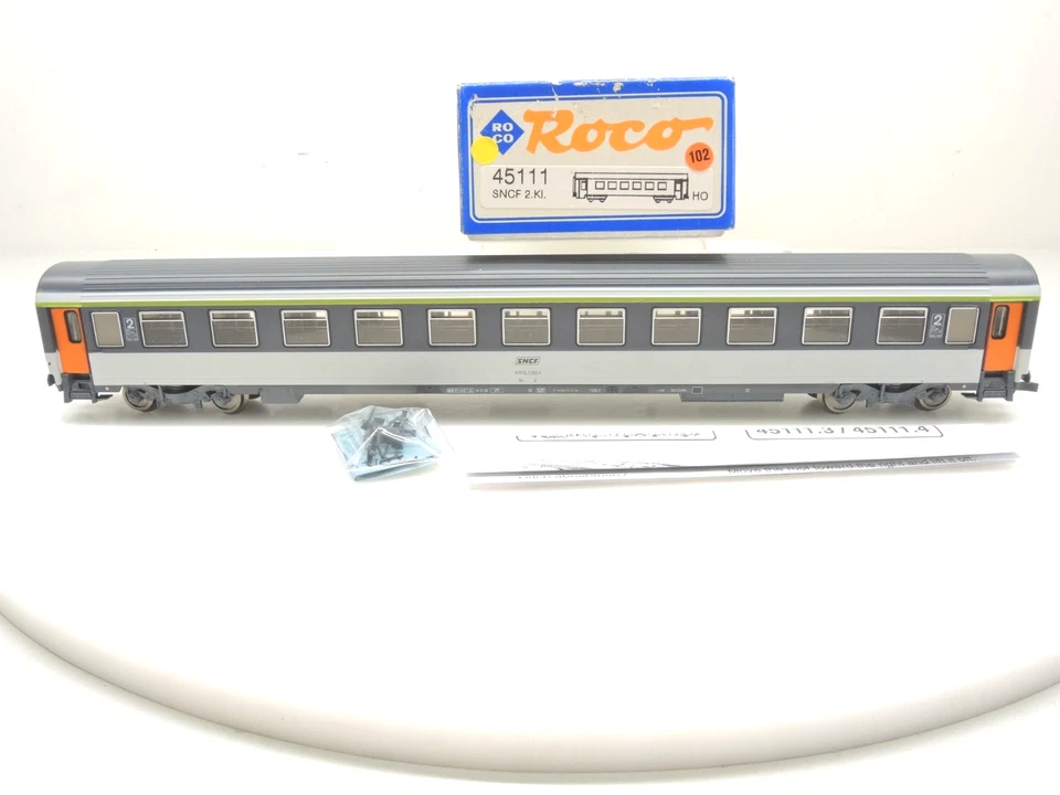 Roco 45111 HO Personenwagen SNCF KKK  2.Kl.  AC 61 87 21-71 053-0 OVP (102)