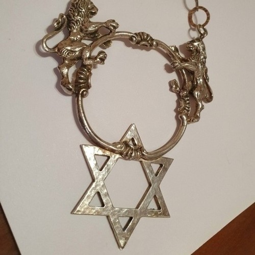 Vintage 925 Sterling Silver Star of David Necklace. Weight 52.8 g.