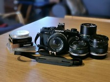 Olympus OM-2n Black KIT + Zuiko 35mm f/2 + 50mm f/1,8 + 28mm f/3,5 + 135mm f/3,5