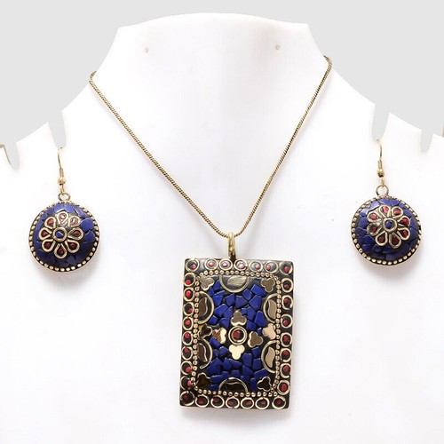 Collier Vintage Pendentif Chaîne En Plaqué Or Avec Pierre Bleue - Occasion, Bon état